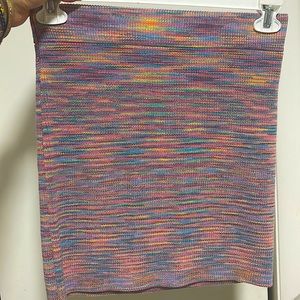 selling this cute forever 21 knit skirt
